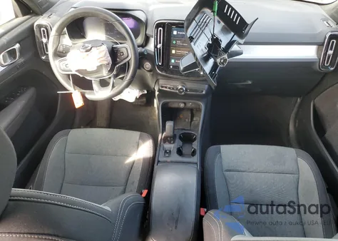 2024 Volvo Xc40 Core z USA, uszkodzony, nr VIN YV4L12UK1R2206170